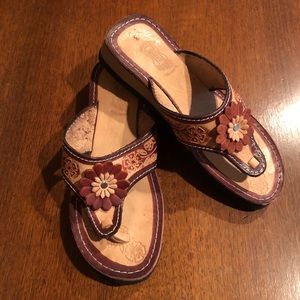 New leather wedge sandals